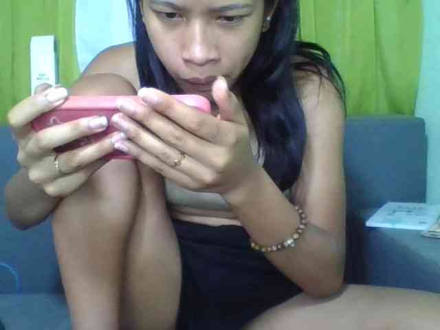 HotgirlURIEL webcam