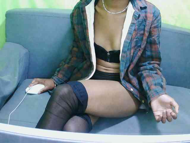 HotgirlURIEL
