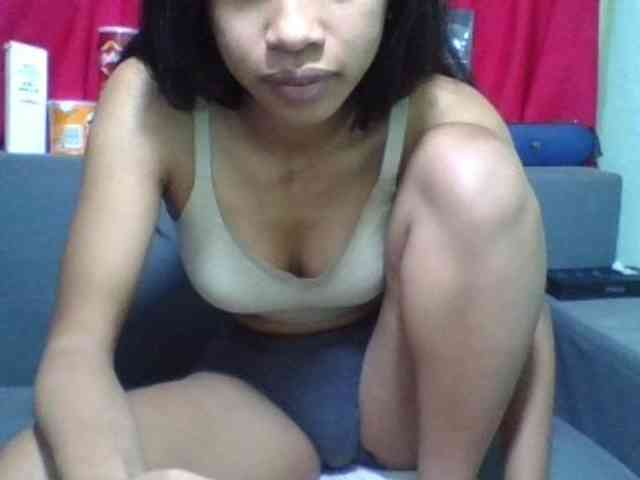 HotgirlURIEL webcam