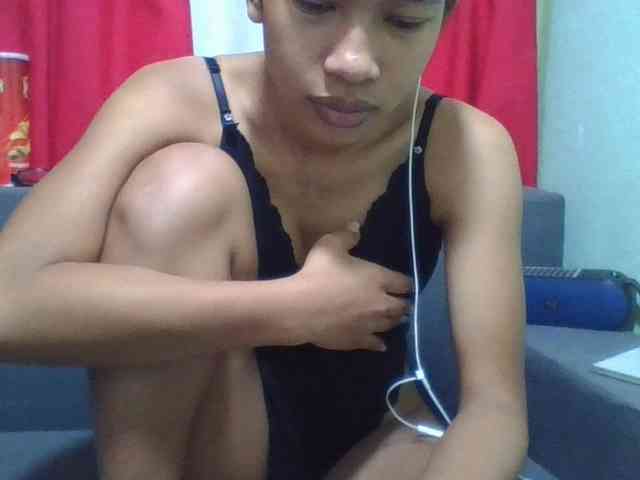 HotgirlURIEL webcam