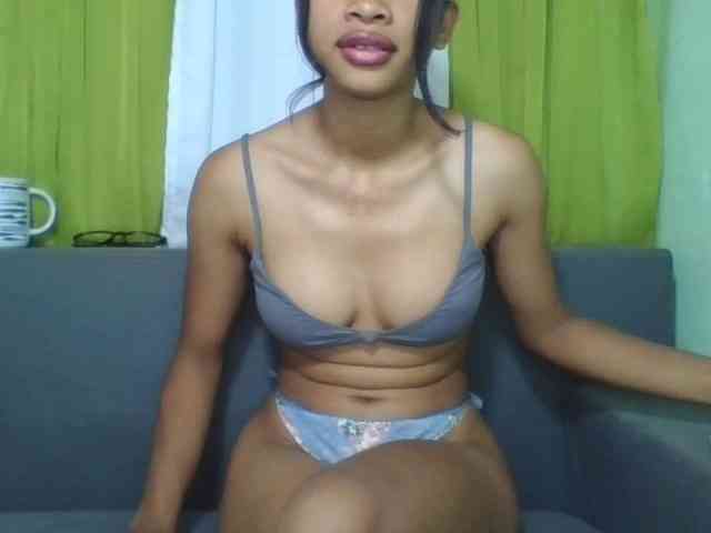HotgirlURIEL
