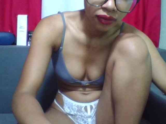 HotgirlURIEL