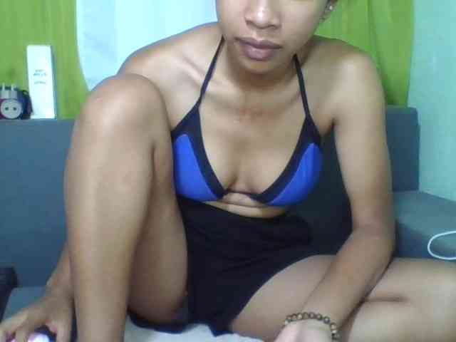 HotgirlURIEL webcam