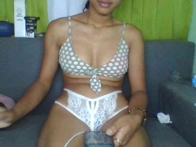 HotgirlURIEL
