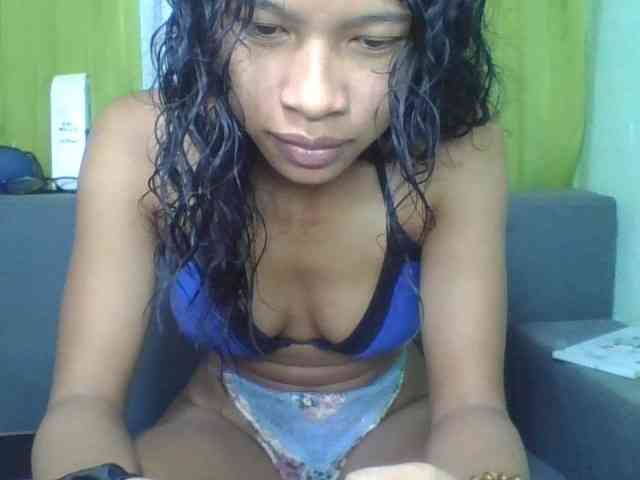 NADIAH Live Webcam on BongaCams