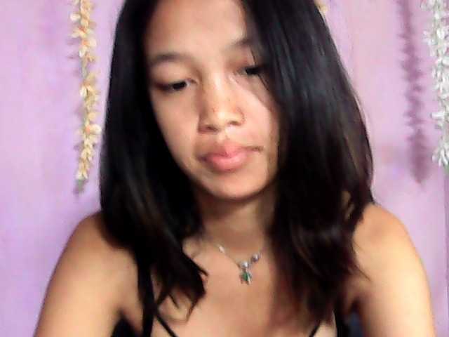 Laura1881 live cam on BongaCams