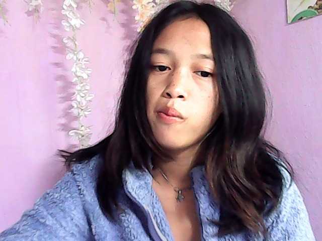 Laura1881 live cam on BongaCams