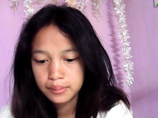 Laura1881 live cam on BongaCams