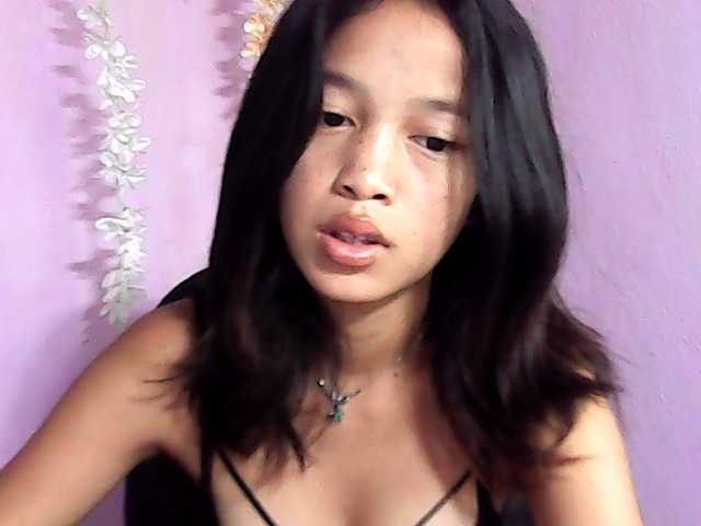 Laura1881 live cam on BongaCams