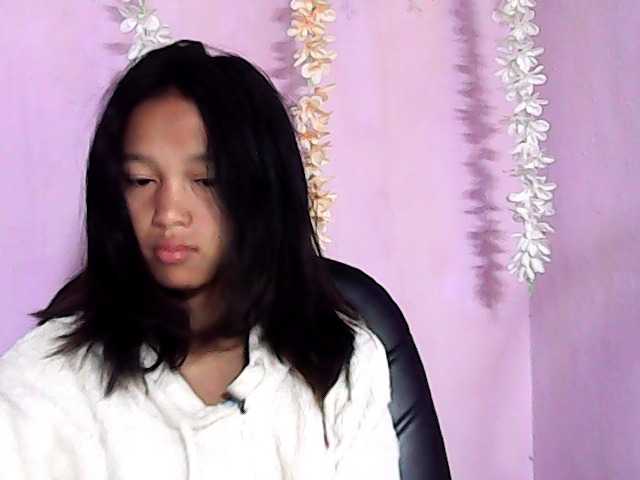 Laura1881 live cam on BongaCams