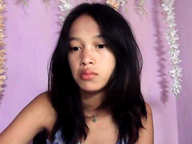 Laura1881 live cam on BongaCams