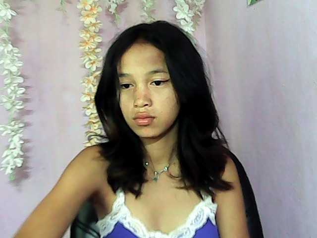 Laura1881 live cam on BongaCams