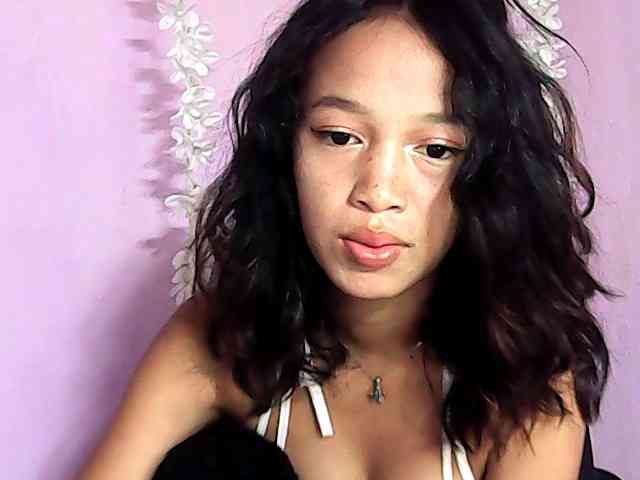 Laura1881 webcam
