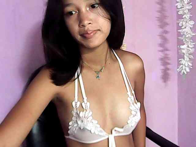 Laura1881 webcam