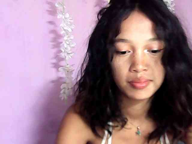 Laura1881 webcam