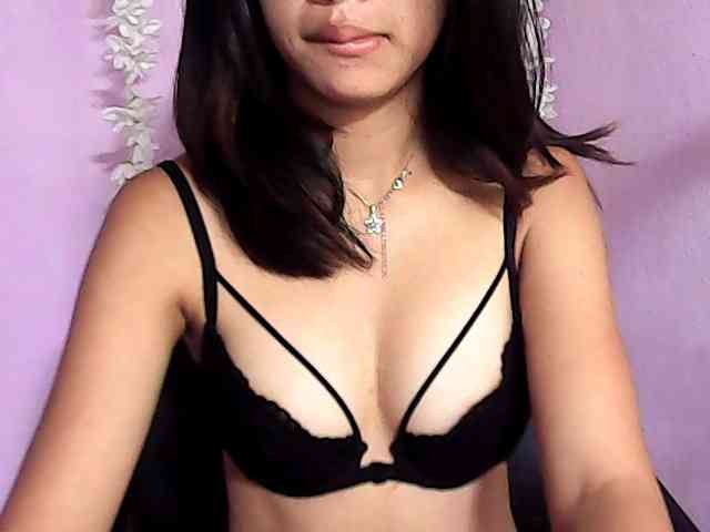 Laura-Carenne webcam