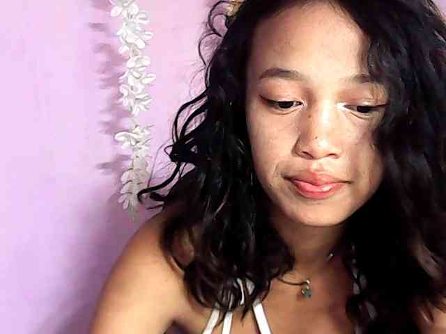 Laura1881 webcam