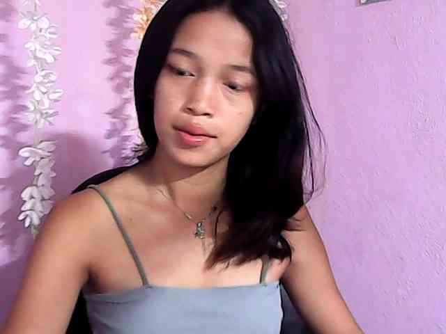 Laura1881 webcam