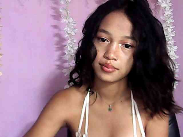 Laura1881 Live Webcam on BongaCams