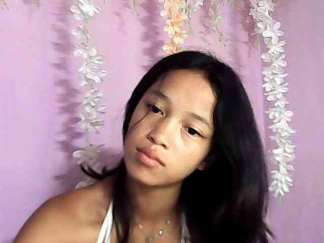 Laura1881 webcam