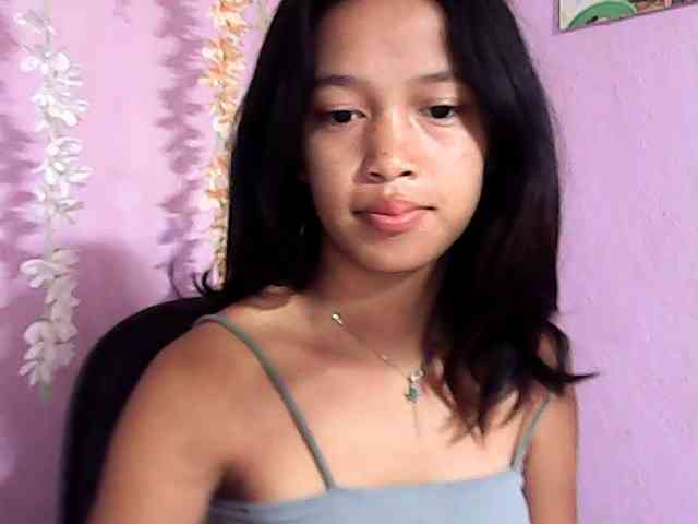 Laura1881 webcam