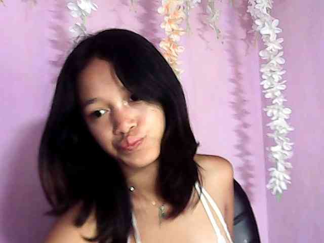 Laura1881 webcam