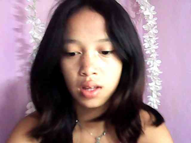 Laura1881 webcam