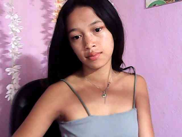 Laura1881 webcam