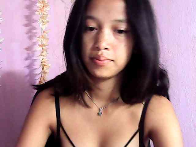 Laura1881 webcam