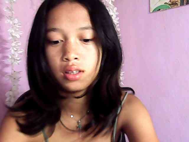 Laura1881 webcam