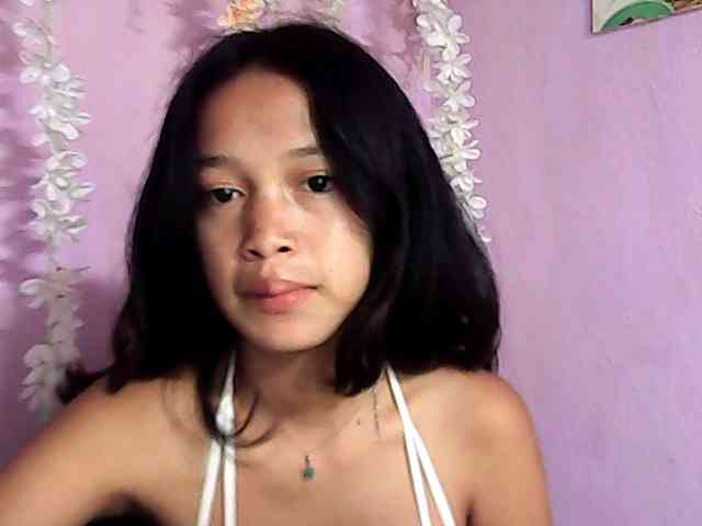 Laura1881 webcam