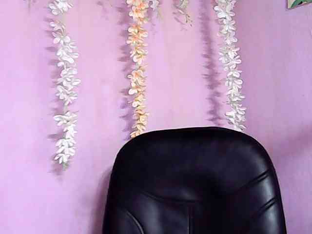 Laura-Carenne webcam