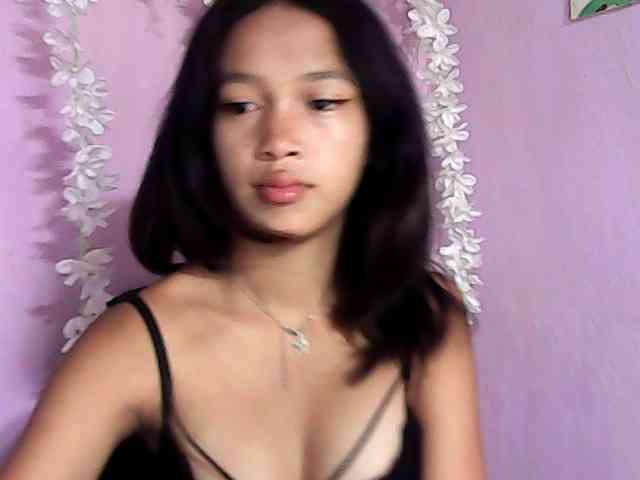 Laura1881 webcam