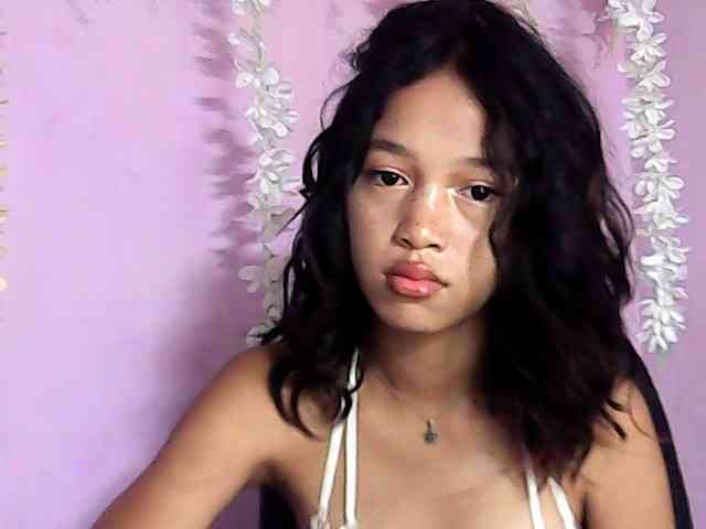 Laura1881 webcam