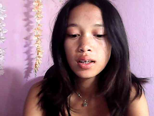 Laura1881 webcam