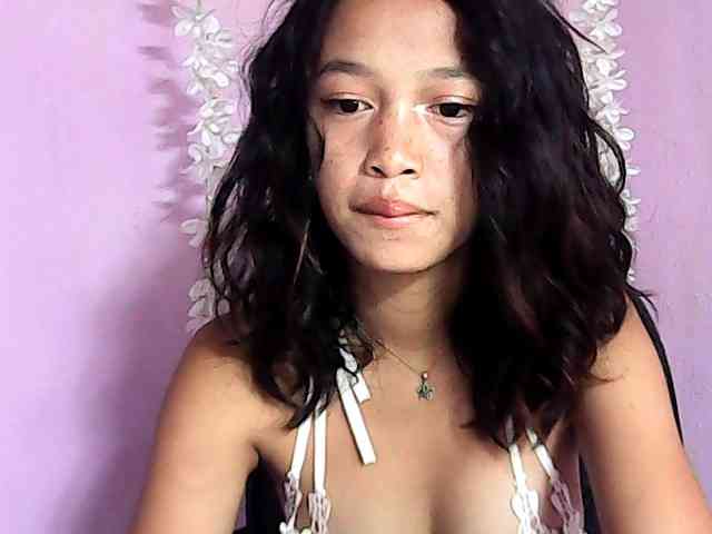 Laura1881 webcam