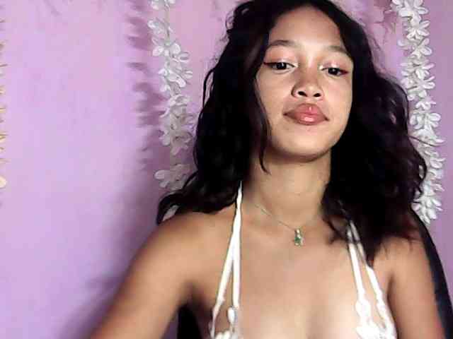 Laura1881 webcam