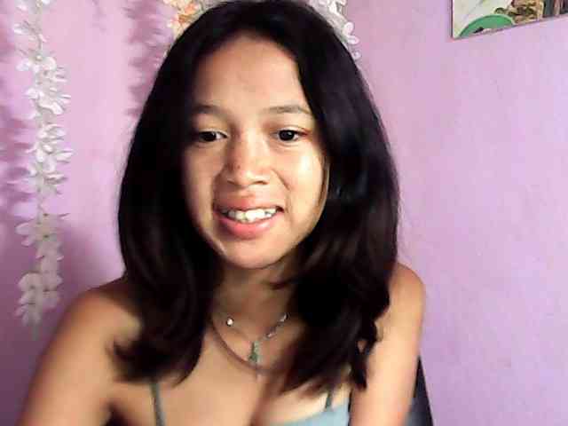 Laura1881 webcam