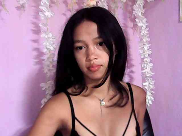 Laura1881 webcam