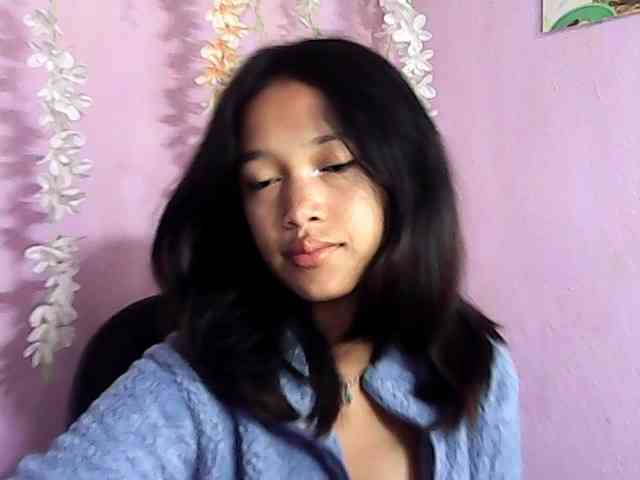 Laura1881 webcam