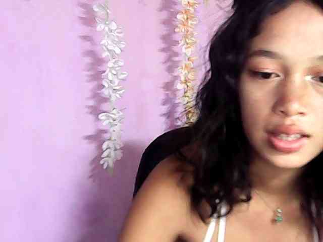 Laura1881 webcam