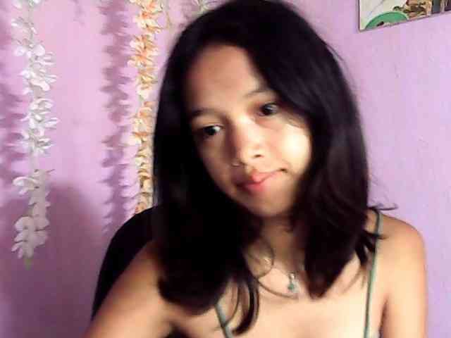 Laura1881 webcam