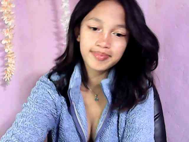 Laura1881 webcam