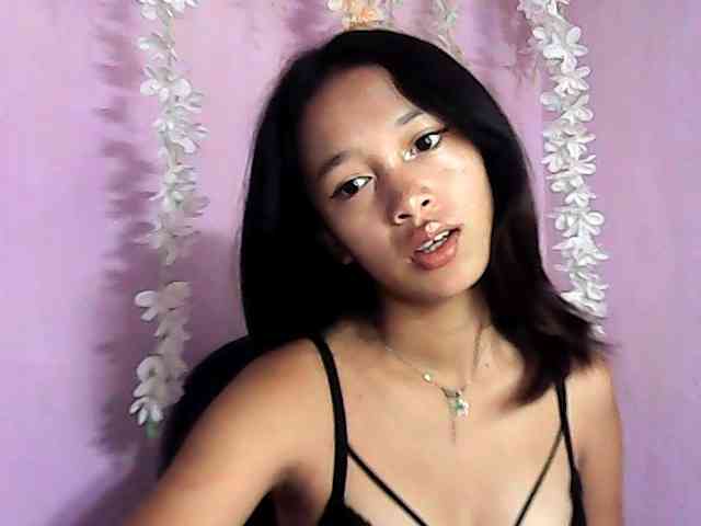 Laura1881 webcam