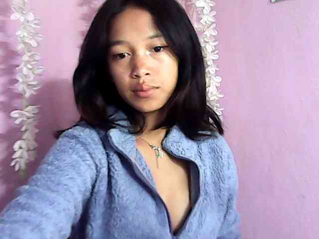 Laura1881 webcam