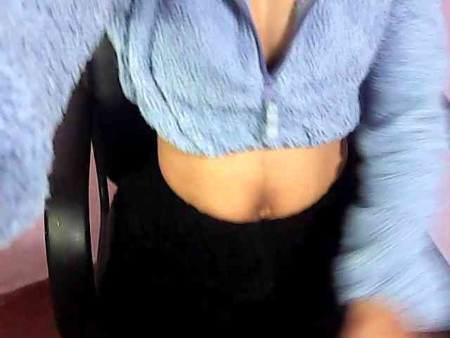 Laura1881 webcam