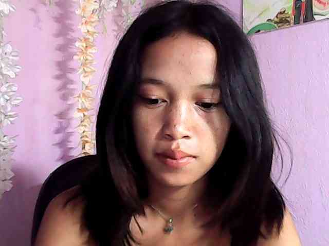 Laura1881 webcam