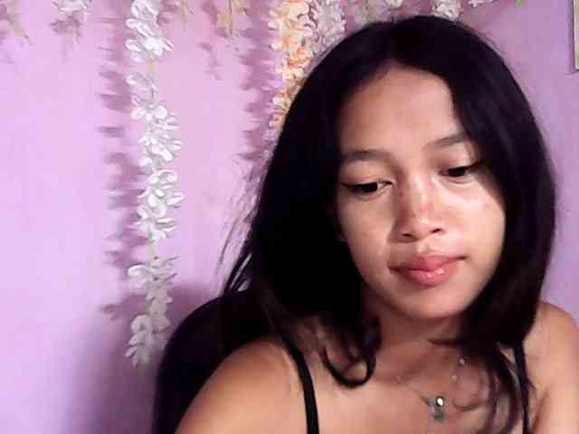 Laura1881 webcam