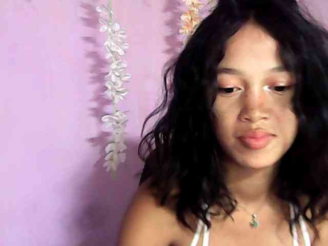 Laura1881 webcam