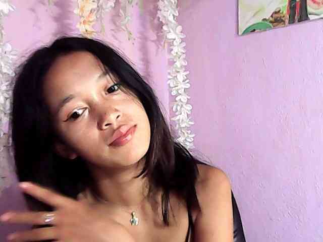 Laura1881 webcam